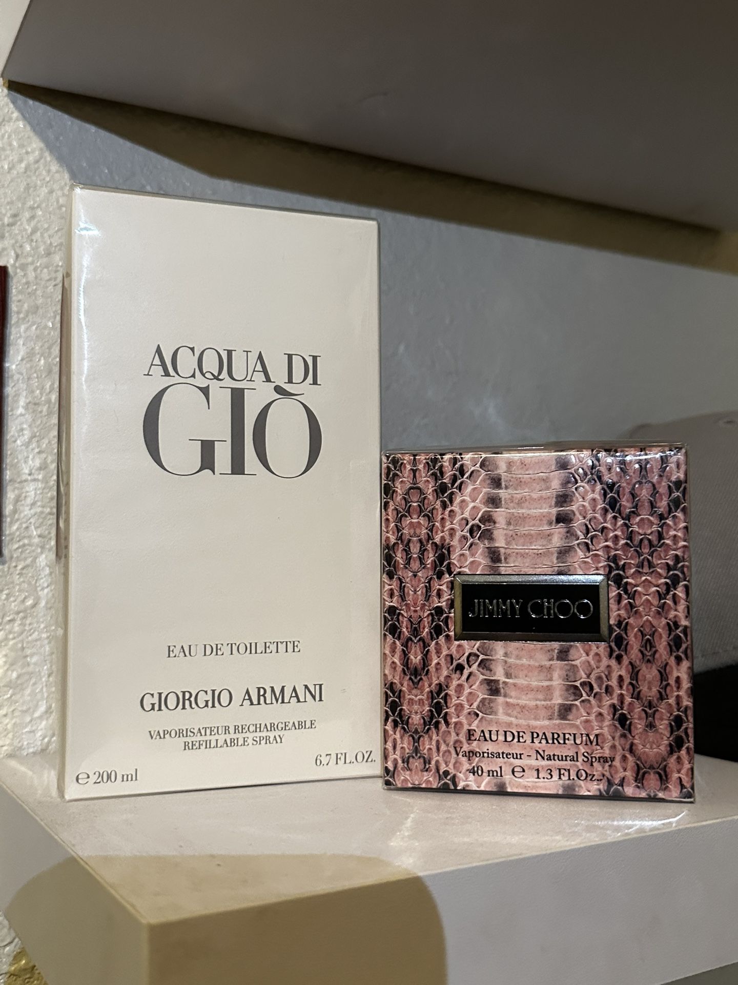Perfumes/ Cologne
