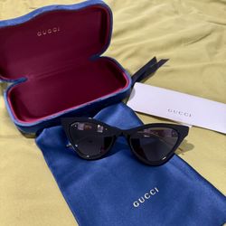 Gucci Cat-Eye Sunglasses with Case & Drawstring Pouch