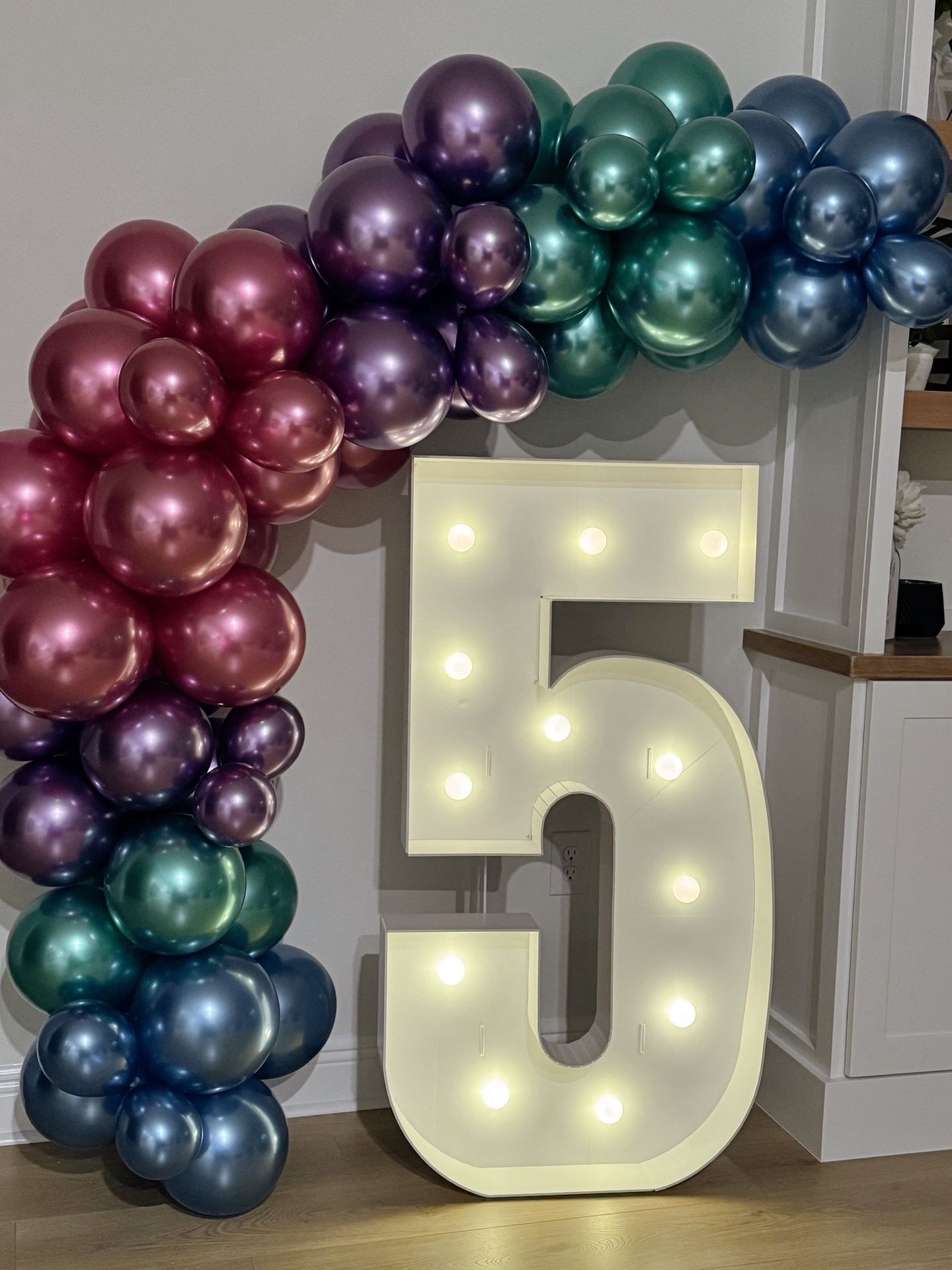 4ft Number 5 Party Sign