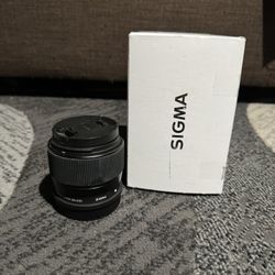 Sigma 56mm f/1.4 DC DN Contemporary Lens L-mount