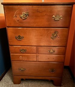 Ethan Allen Dresser