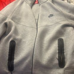 Nike Tech Suit ( Grey ) Large 