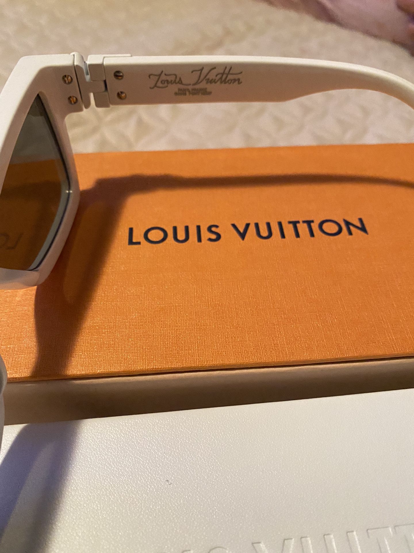 LOUIS VUITTON sunglasses for Sale in Irwindale, CA - OfferUp