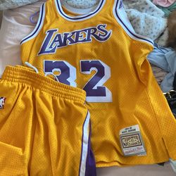 Matching Set Basketball Pants And Jersey
