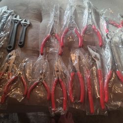 Mac Tools Pliers and adj. wrench set