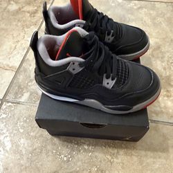 Boys Jordan 4 Retro Black Fire Red Cement Grey Size 11