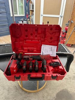 Milwaukee Tool 2922-22 M18 Force