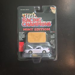 RACING CHAMPIONS  MINT Edition 1996 Pontiac Firebird 