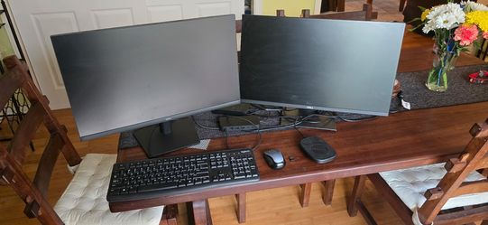 Dell monitors, docking station, mouse and keyboard with cables for laptop set up