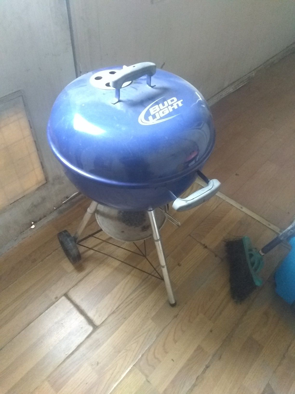 ber Bud light bbq grill for Sale in Phoenix, AZ OfferUp