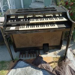 Vintage 70s Organ