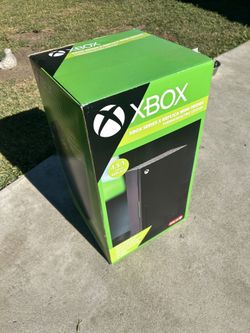 Xbox Series X Mini Fridge
