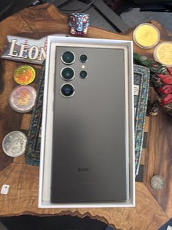 S a m s u n g - G a l a x y s 24 ultra 256GB unlocked