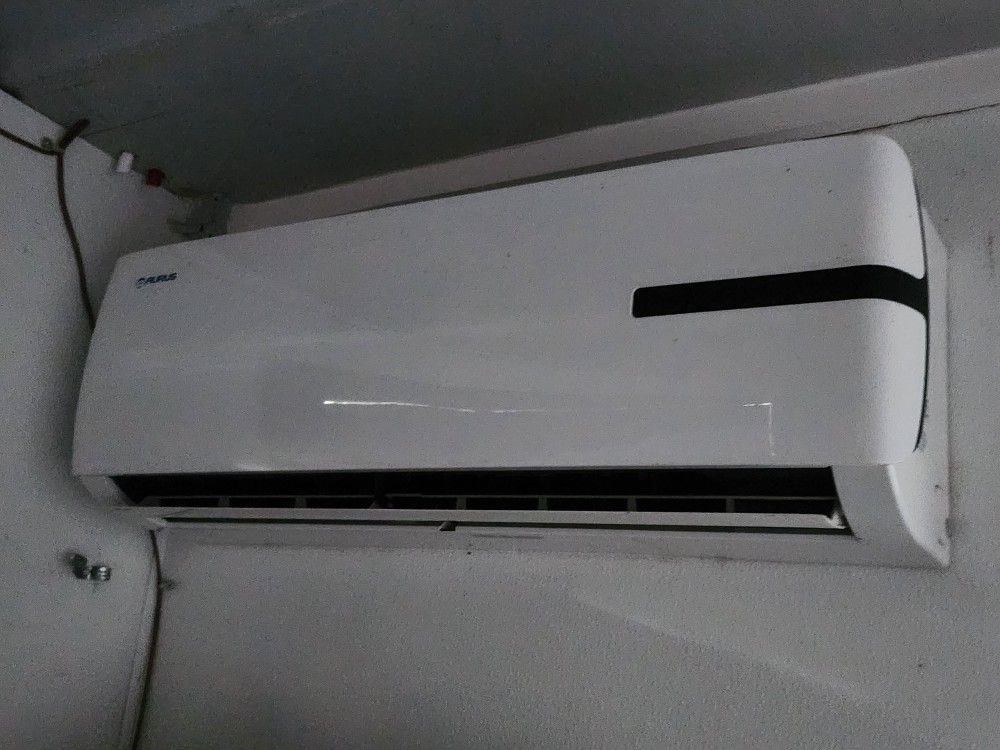 Aurus Mini Split 12000 BTU AC