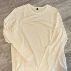 Lululemon fundamental Long Sleeve, Size Large