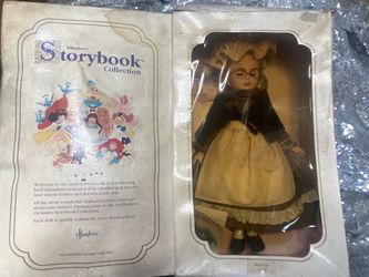 Wizard Of Oz Collectible Auntie Em Doll