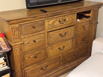Dresser