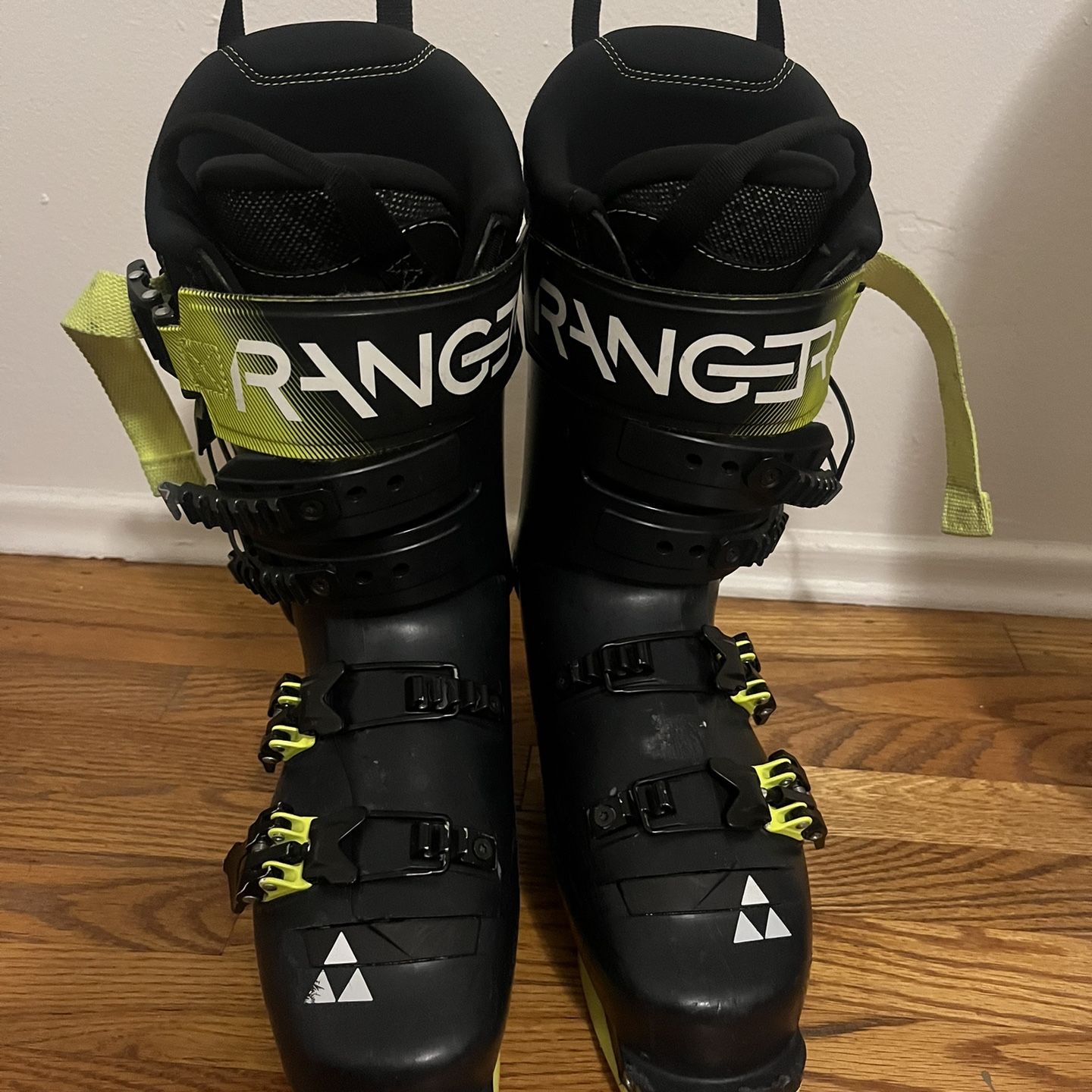 Fisher Ranger Ski Boot Size 26.5 for Sale in San Diego, CA - OfferUp