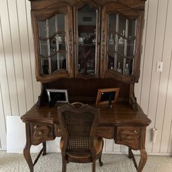 Gorgeous Wooden  Desk Hutch W/ Matching Chair 
