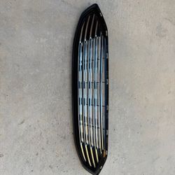 2017 - 2018 FORD FUSION UPPER GRILLE OEM