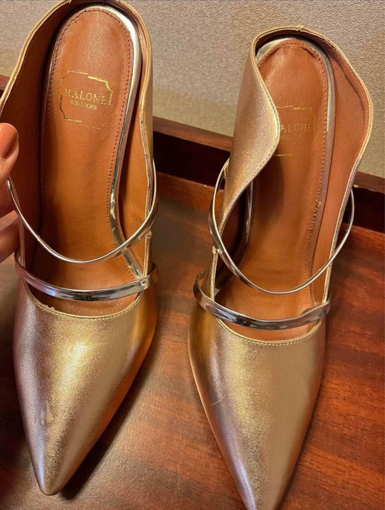 MALONE SOLIERS Italian Heels $30