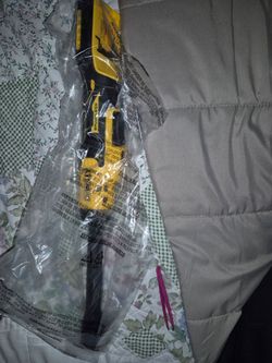 !! BRAND NEW !! DEWALT ATOMIC 20V MAX Brushless 1/4" Ratchet DCF514E