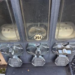 Triple Head candy machines 