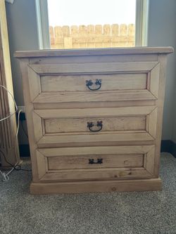 Dresser plus Night Stand