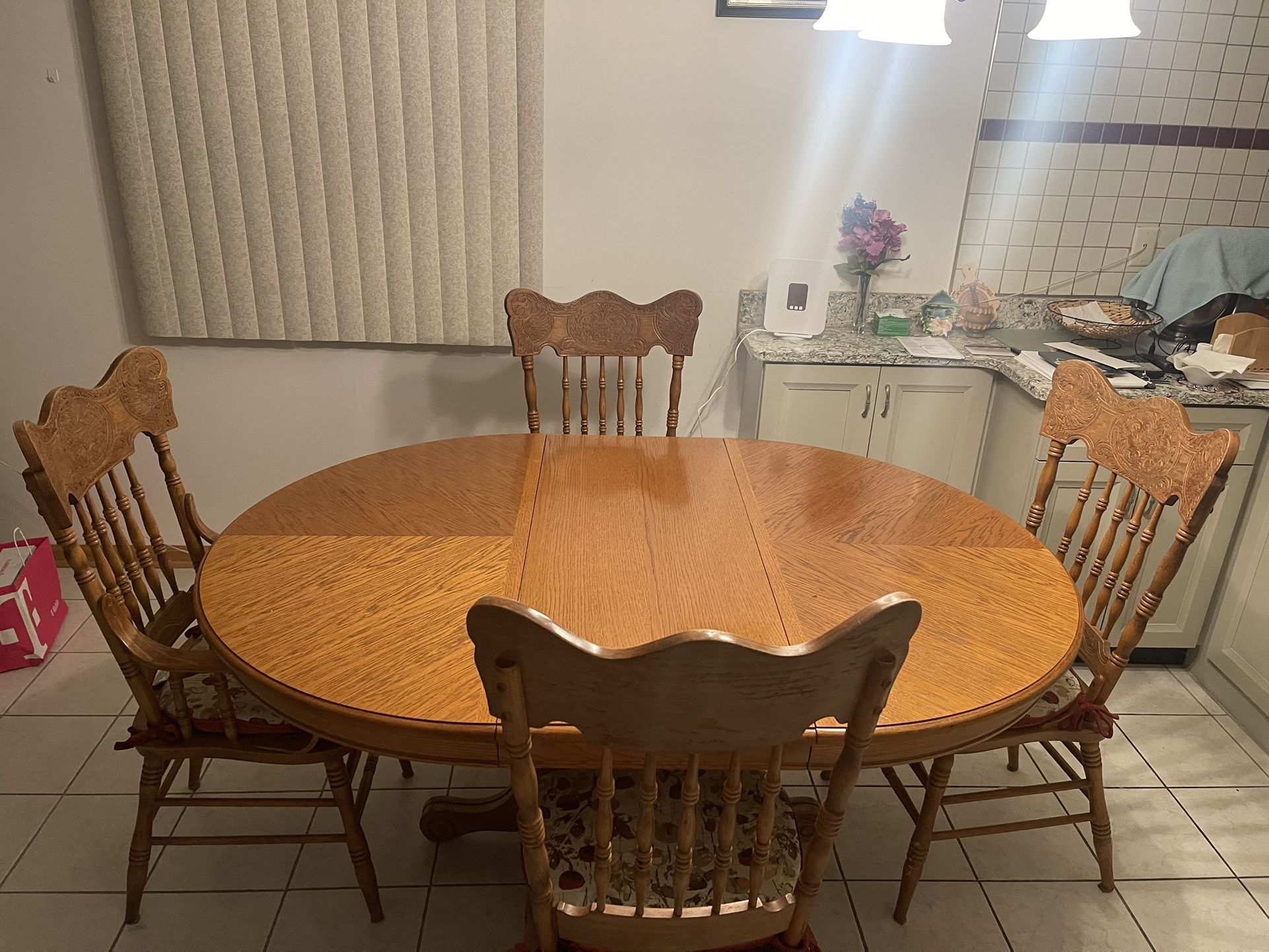 Kitchen Table And Chairs 
