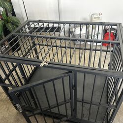 Medium heavy duty steel dog crate