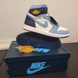 Jordan 1 High OG
First in Flight (Women's) University Blue
