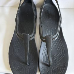 Crocs Sandals For Women Size 7. Preowned (used once or twice) Excellent Condition. Come  from a smoke free environment.  