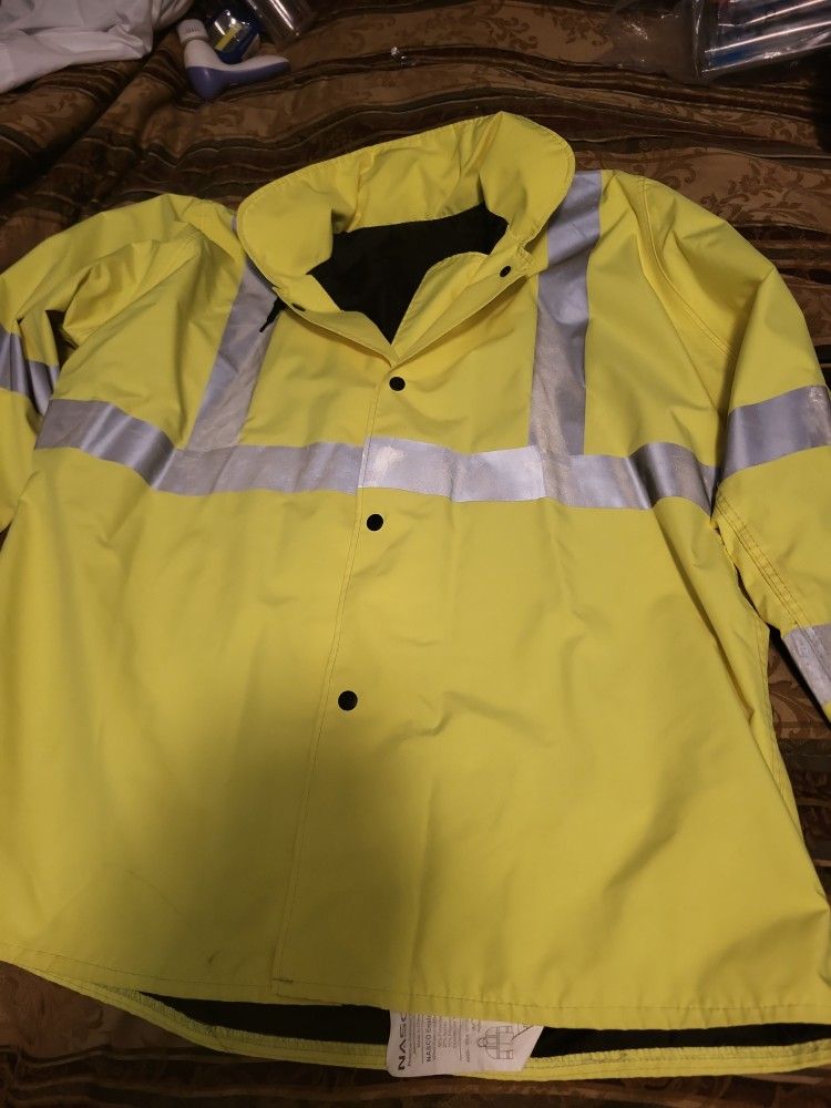 Yellow Coat Sz L