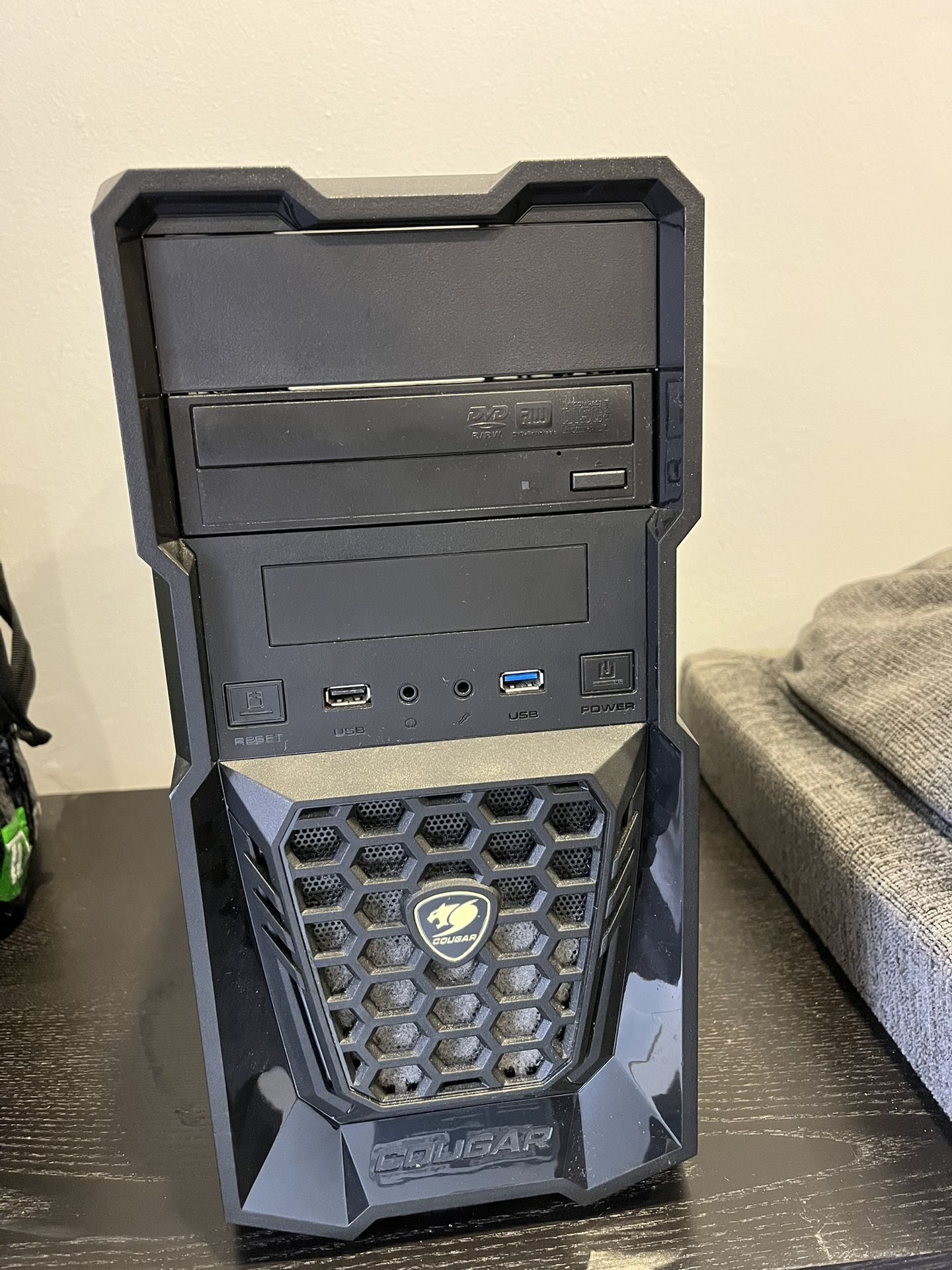 Cougar Computer Chasy w/ Motherboard, 8gb ram, processor, and DVD slot