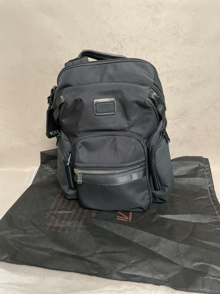 TUMl Black ALPHA BRAVO Navigation Backpack