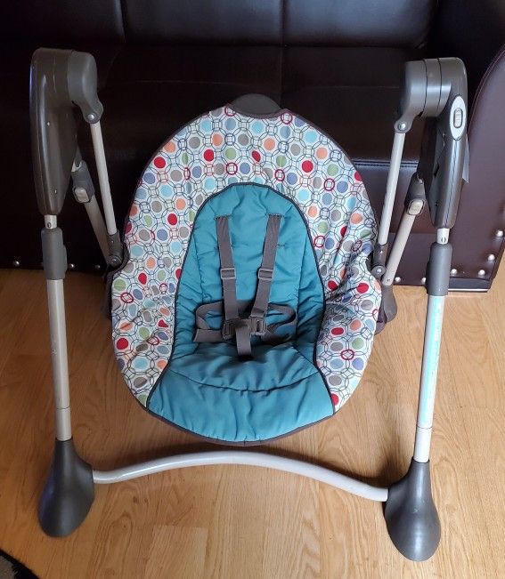 GRACO Baby Swing
