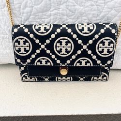 Tori Burch T monogram wallet purse.