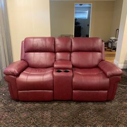 Rooms To Go Red Leather USB Electric Double Recliner Sofa Couch