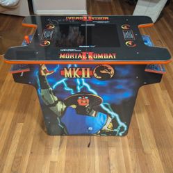 Arcade 1UP Machine Mortal Kombat II