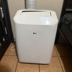 LG Window Ac Works Great 120$