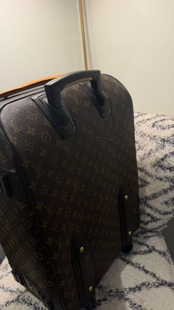 LV carry on