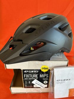 GIRO Mips Cycling Helmet 
