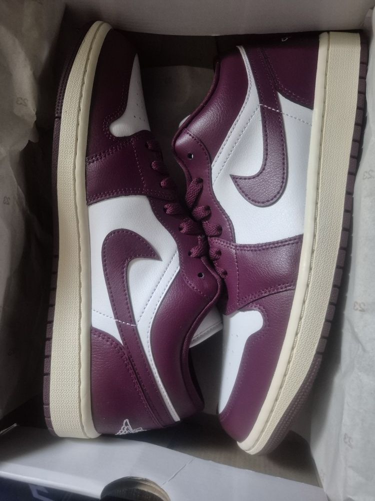 Jordan(WMNS) Air Jordan 1 Low 'White Fireberry'