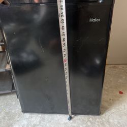 Mini Fridge Haier