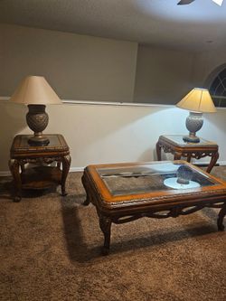 Coffee table set and lamps