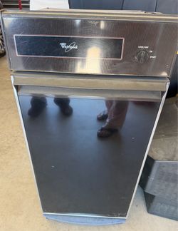 Trash compactor