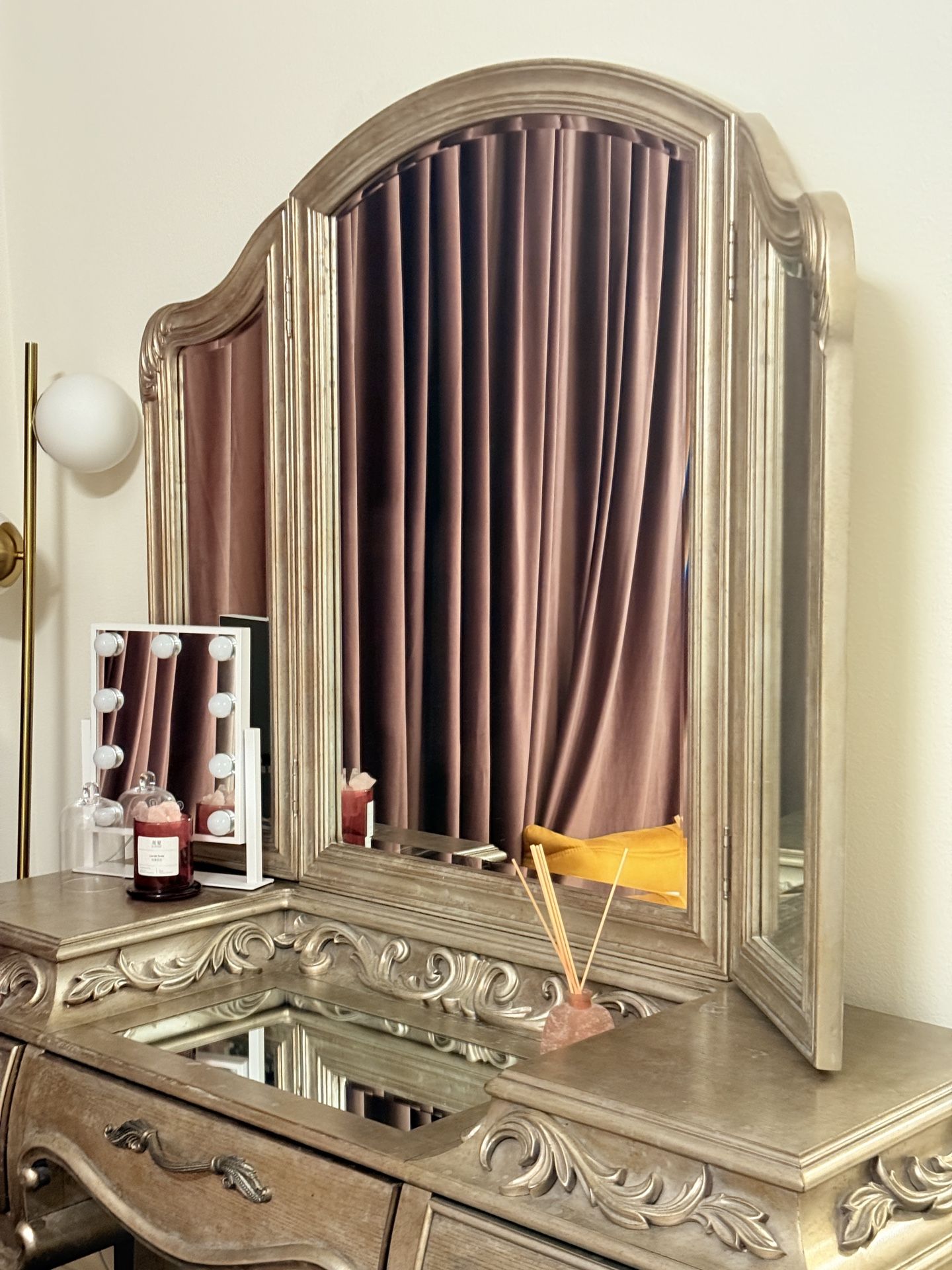 Vanity Set Put this in the title Zarina 3-Pc. Vanity Set (Vanity, Vanity Stool & Vanity Mirror)