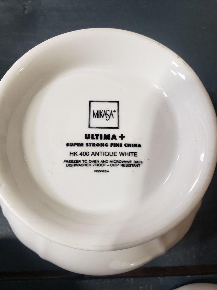 16 PC Mikasa Super Strong Ultra Fine China Ultima +