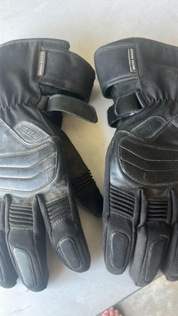 Motorcycle gloves