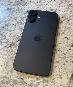 iPhone 16 Plus Factory Unlocked iOS 18